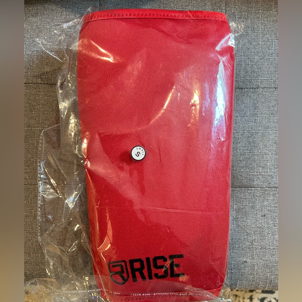 Rise Knee Sleeves